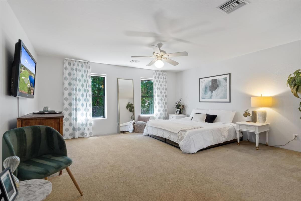 5 Bedroom 4 Bath Boutique Home Premium Location + Heated Pool Option Glendale Exterior photo
