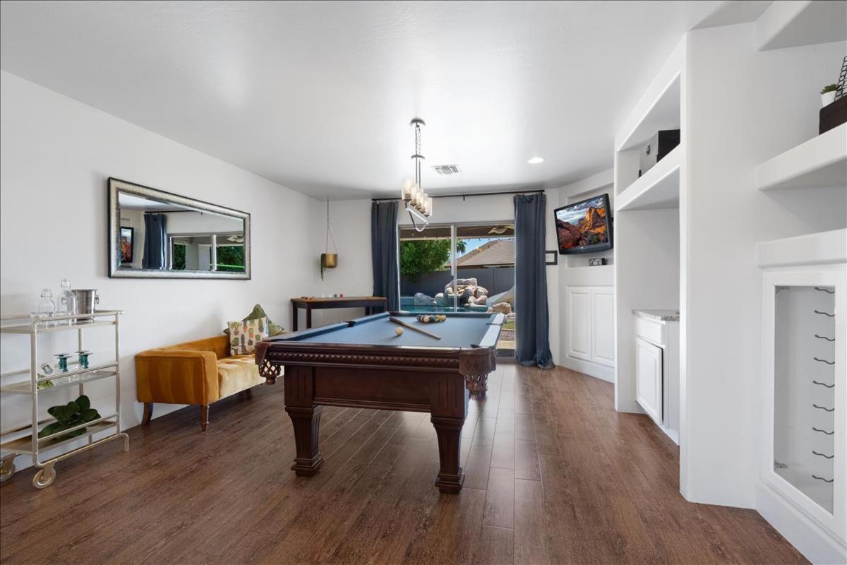 5 Bedroom 4 Bath Boutique Home Premium Location + Heated Pool Option Glendale Exterior photo